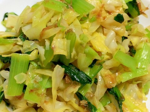 かんたんキャベツと小松菜のおかか和え